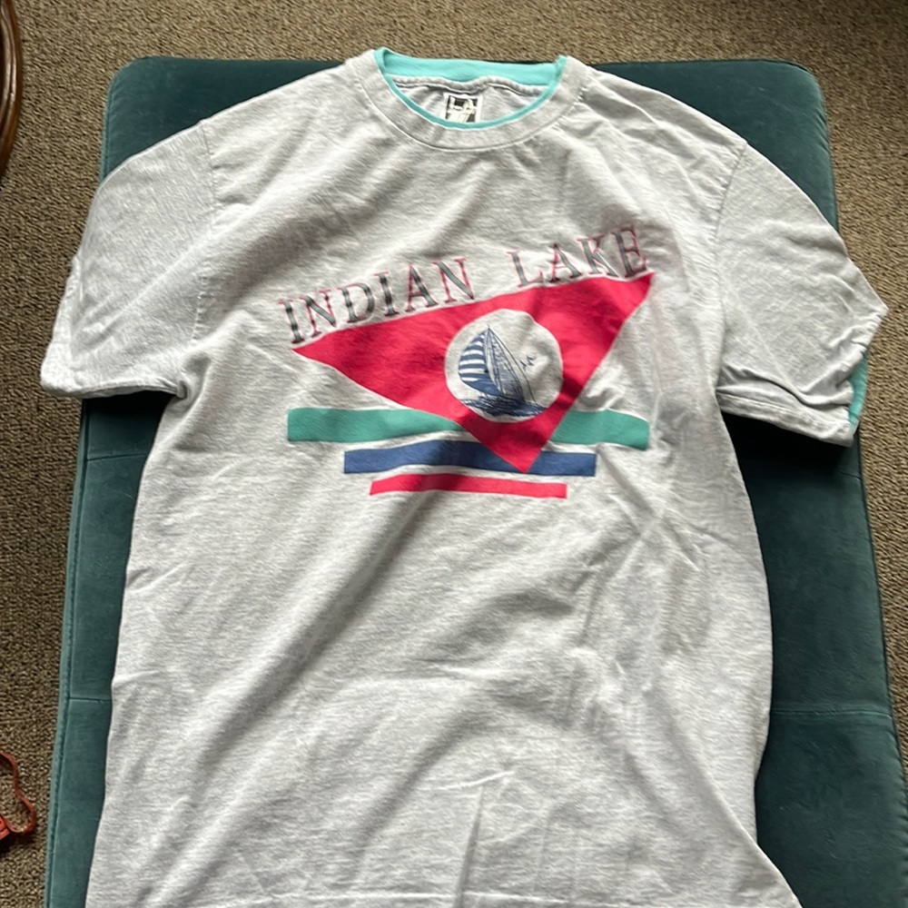 Vintage Indian Lake t-shirt size L